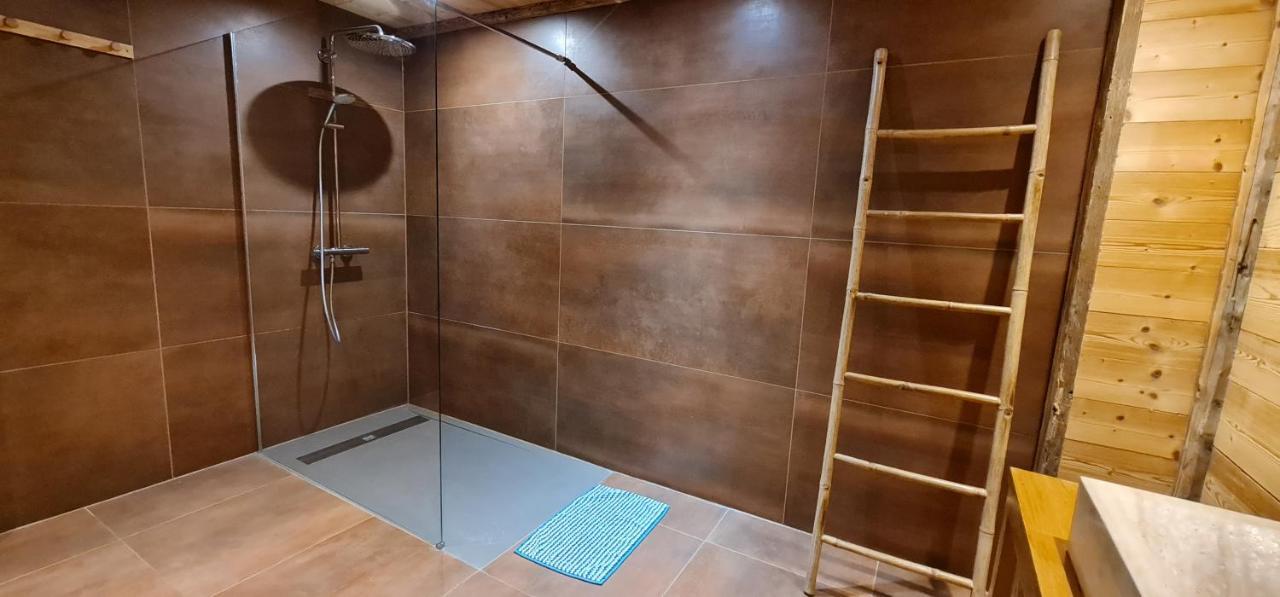 Chambres D'Hotes Le Repere Des Anges Et Spa Larnod ภายนอก รูปภาพ