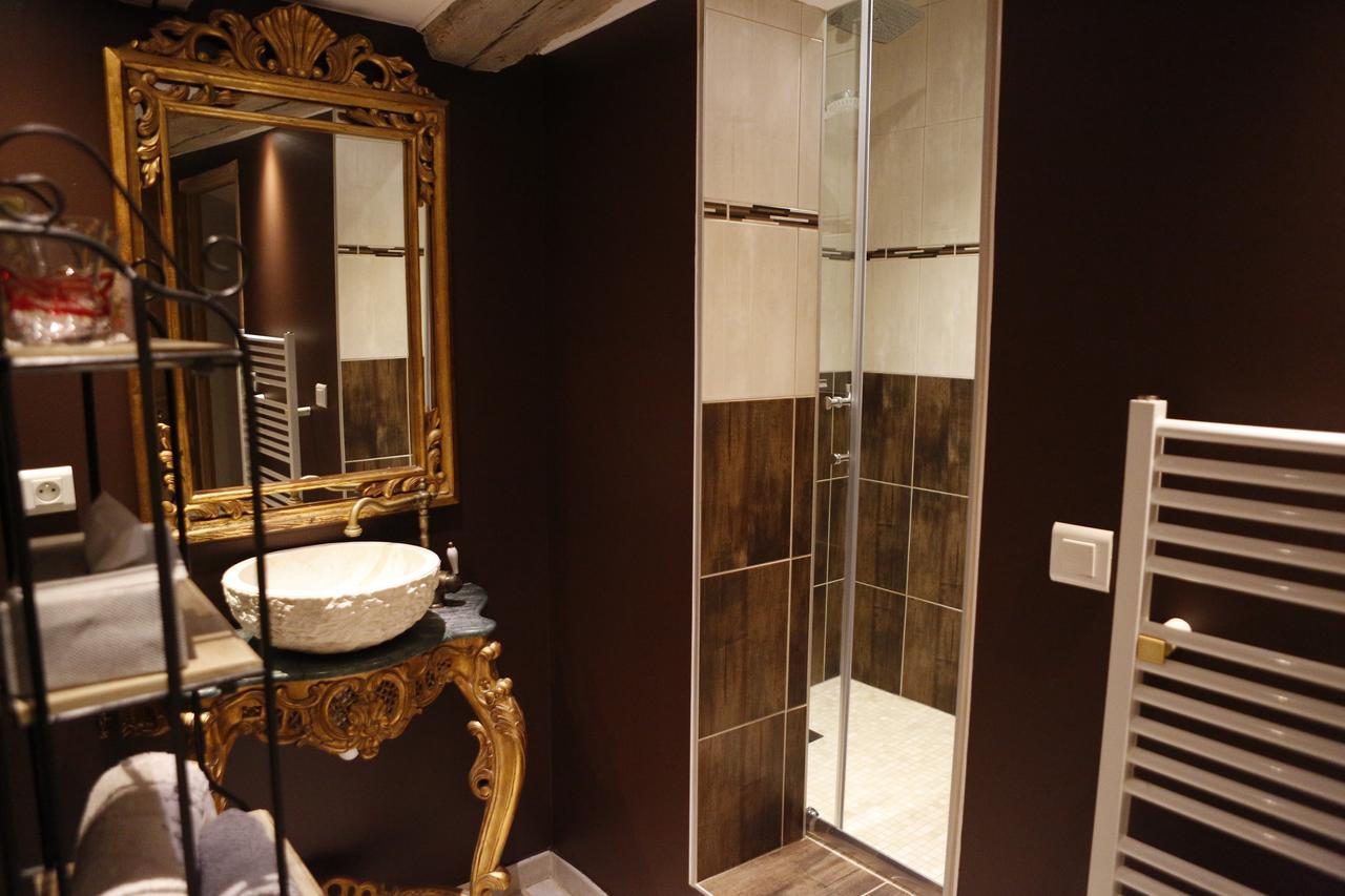 Chambres D'Hotes Le Repere Des Anges Et Spa Larnod ภายนอก รูปภาพ